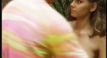 trang nơ sex Kent cums trên âm hộ Của sex cổ trang Gà trong rừng.